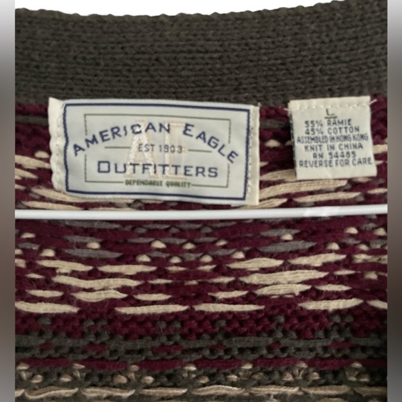 American Eagle Outfitters Men's Size Large Knit Cardigan Nordic Sweater Vest EUC - Picture 4 of 4